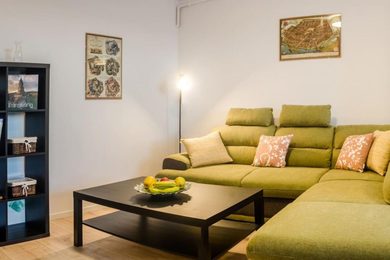 Paul'S Place. New Rooftop Apartment In Downtown Hermannstadt Exterior foto